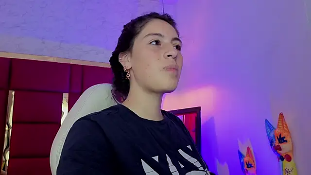 Snapshot of moon_winy chatting on 24, 2, 2026 moon winy online show from 24, 2, 2026