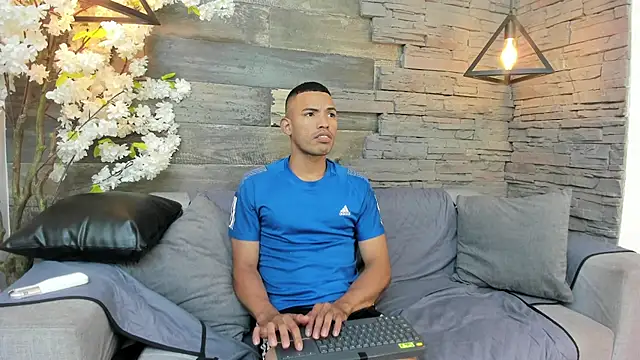 OwenPyerce online show from 23, 10, 2025