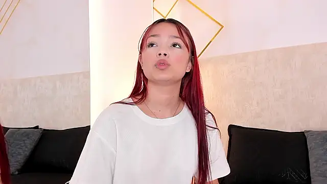 Martinaa Garcia online show from 9, 2, 2026