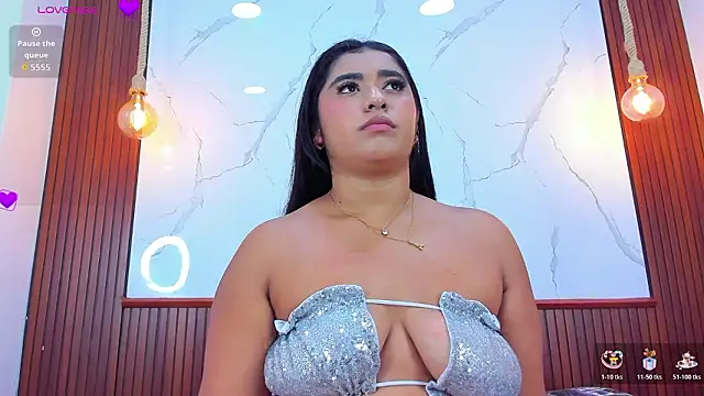 Sophiia 77 online show from 13, 2, 2026