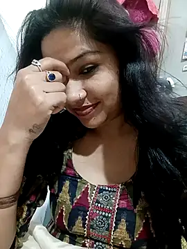 Vanshika1432 online show from 8, 11, 2025