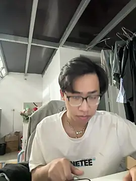 liamhn2k4 online show from 30, 3, 2026