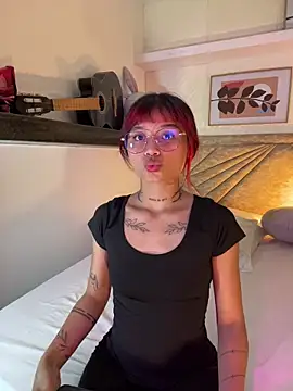 Emma duff online show from 4, 4, 2026