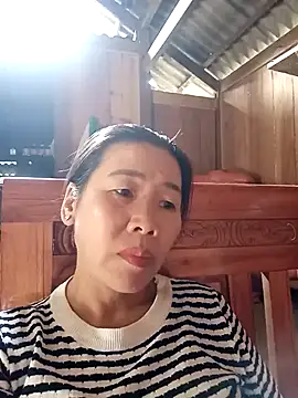 Snapshot of tabby-cat11 chatting on 22, 10, 2025 tabby-cat11 online show from 22, 10, 2025