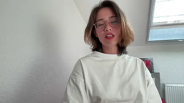 Snapshot of WillHannah chatting on 8, 7, 2026 WillHannah online show from 8, 7, 2026