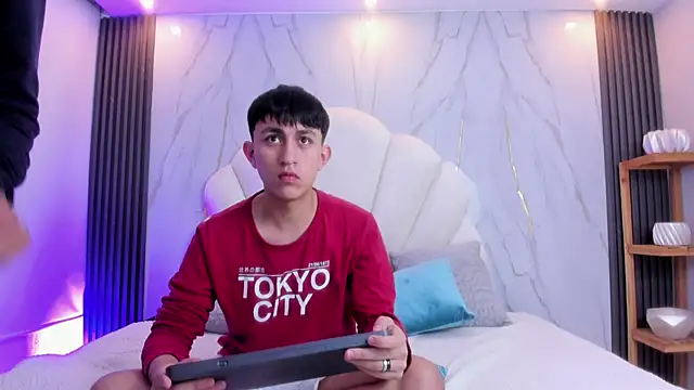 hoot booys  online show from 18, 2, 2026