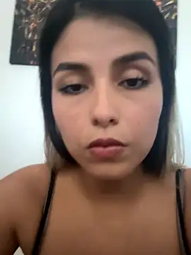 Snapshot of valentinaa99 chatting on 25, 10, 2025 valentinaa99 online show from 25, 10, 2025