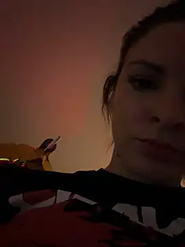 kinkysarahx online show from 11, 1, 2026