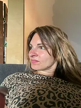 Snapshot of kinkysarahx chatting on 25, 6, 2026 kinkysarahx online show from 25, 6, 2026
