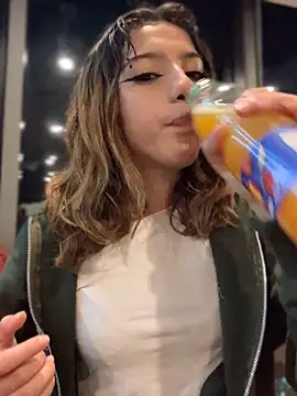 MiaaCute- online show from 19, 12, 2025