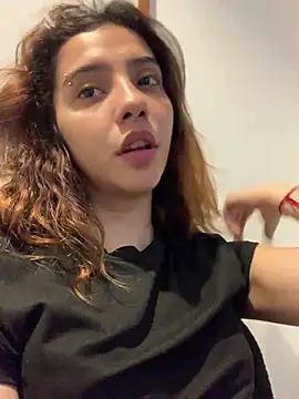 Snapshot of MiaaCute- chatting on 28, 4, 2026 MiaaCute- online show from 28, 4, 2026
