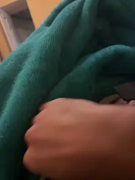 Snapshot of dragondragos chatting on 18, 10, 2025 dragondragos online show from 18, 10, 2025