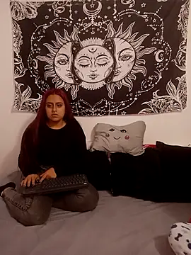 emily n abby online show from 11, 11, 2025