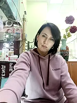 Luna 7777 online show from 4, 11, 2025