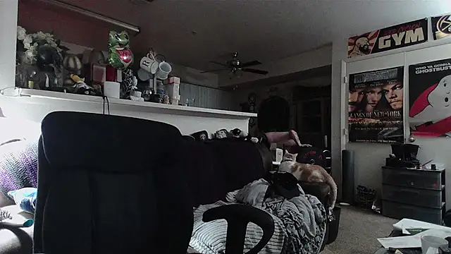 biggerisbetter12 online show from 12, 4, 2026