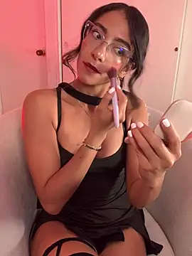 Snapshot of elegant__rouse chatting on 30, 6, 2026 elegant rouse online show from 30, 6, 2026