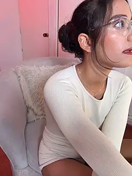 Snapshot of elegant__rouse chatting on 12, 7, 2026 elegant rouse online show from 12, 7, 2026
