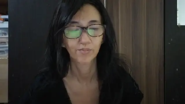 Snapshot of princessD077 chatting on 12, 7, 2026 princessD077 online show from 12, 7, 2026