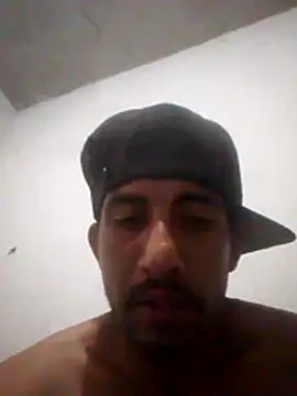 Snapshot of Orlao25cm chatting on 7, 4, 2026 Orlao25cm online show from 7, 4, 2026