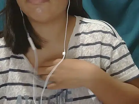 Snapshot of ChubbyButty chatting on 4, 7, 2026 ChubbyButty online show from 4, 7, 2026