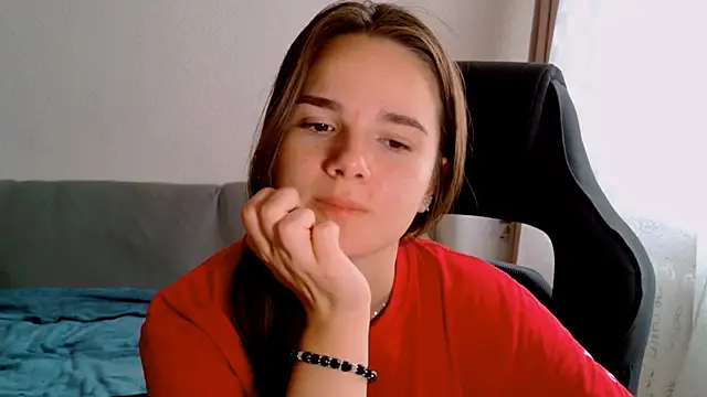 Snapshot of May_Bloom chatting on 7, 7, 2026 May Bloom online show from 7, 7, 2026