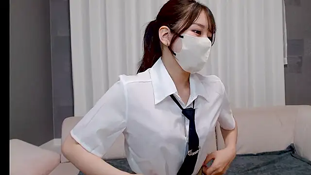 Snapshot of LOVE_MIREI_LOVE chatting on 18, 4, 2026 LOVE MIREI LOVE online show from 18, 4, 2026