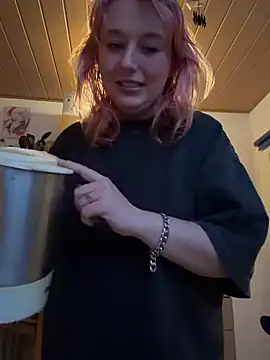 Onlymiasophie online show from 3, 2, 2026