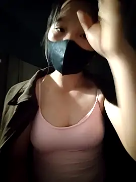 linh-miu99 online show from 17, 11, 2025