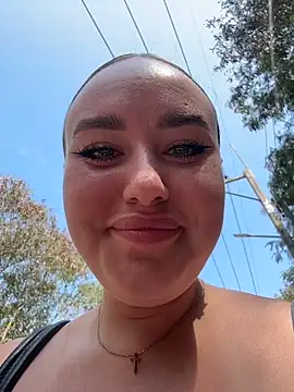 KiraSunshine online show from 14, 3, 2026