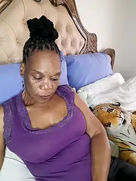 Hotcougar online show from 5, 12, 2025