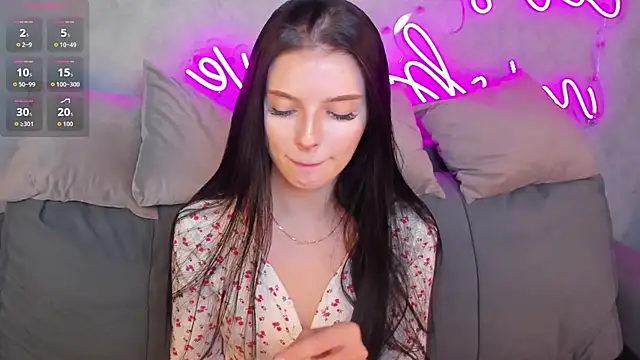 Eva Mayers online show from 12, 11, 2025