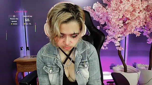 Navier   online show from 7, 11, 2025