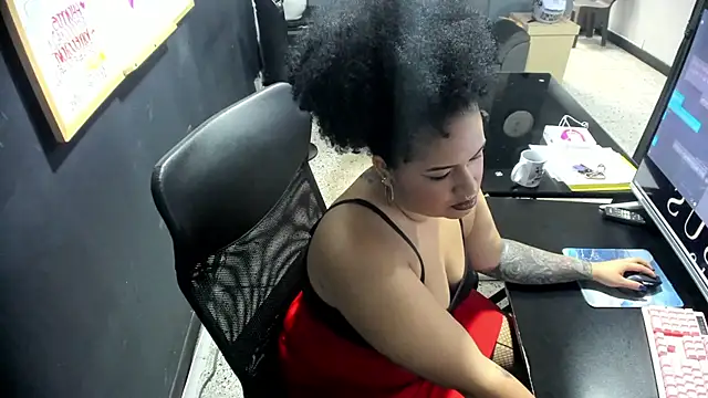 Snapshot of Curly-98 chatting on 24, 6, 2026 Curly-98 online show from 24, 6, 2026