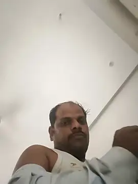 Snapshot of RNlov chatting on 7, 11, 2025 RNlov online show from 7, 11, 2025