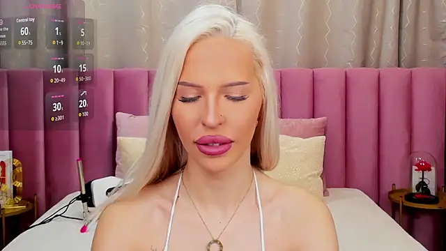 KailaCrystall online show from 2, 12, 2025