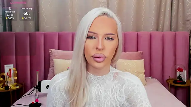 KailaCrystall online show from 16, 12, 2025