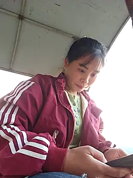 Squirrel-Pear online show from 24, 11, 2025