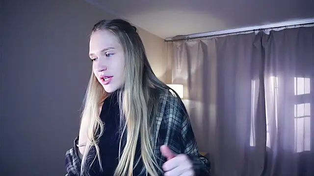 Snapshot of NadinePogar chatting on 27, 10, 2025 NadinePogar online show from 27, 10, 2025