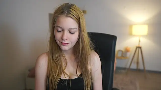 Snapshot of lisa_mccoy_ chatting on 16, 2, 2026 lisa mccoy online show from 16, 2, 2026