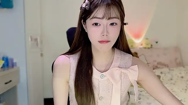 Onecutelittle online show from 2, 12, 2025