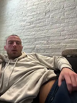 Rotteei1 online show from 12, 3, 2026