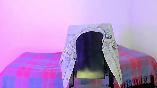 Nikki  uwu online show from 15, 4, 2026