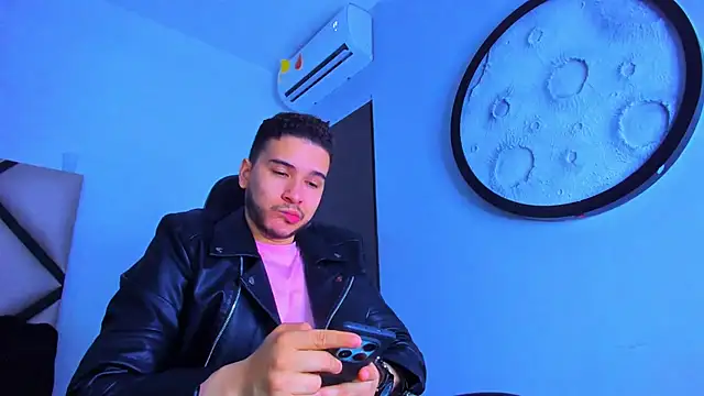 mike 257 online show from 8, 1, 2026