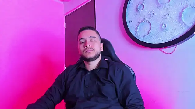 mike 257 online show from 15, 4, 2026