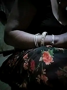 Hot cauple indian online show from 15, 3, 2026