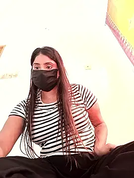 Snapshot of Hot_Angle chatting on 31, 5, 2026 Hot Angle online show from 31, 5, 2026