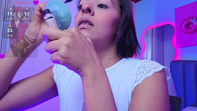 Aria Russo online show from 6, 4, 2026