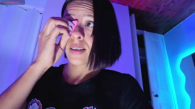 Aria Russo online show from 9, 4, 2026