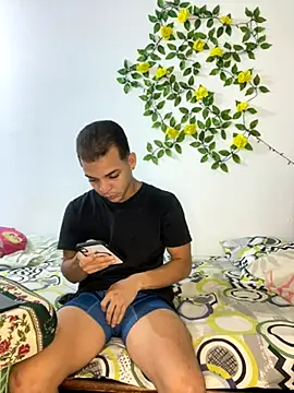 Snapshot of adan_jp chatting on 5, 12, 2025 adan jp online show from 5, 12, 2025