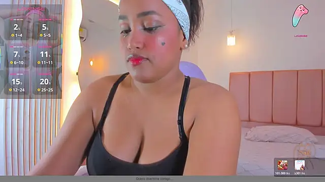 NahomiWalker  online show from 13, 1, 2026